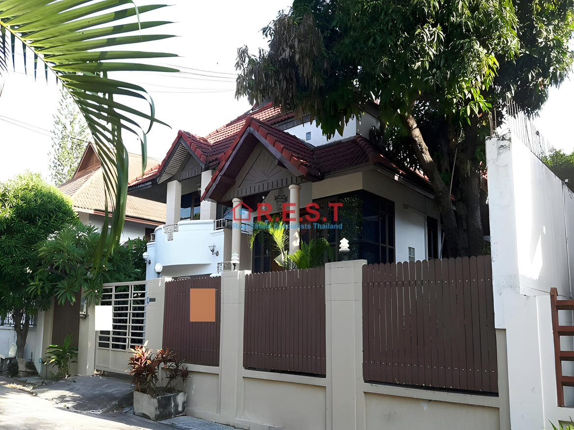 Picture of Central Pattaya 3 bedroom, 4 bathroom House For rent