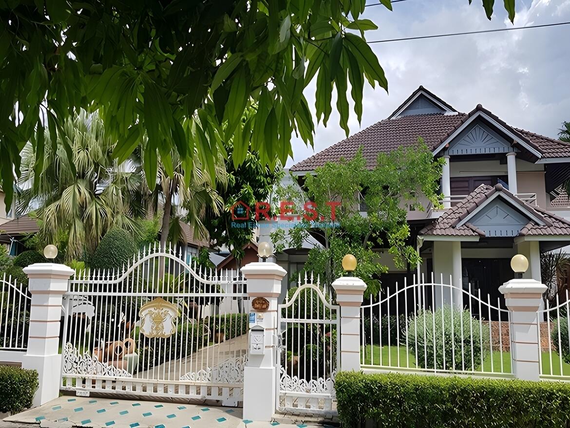 Central Pattaya 4 bedroom, 3 bathroom House For rent (3)