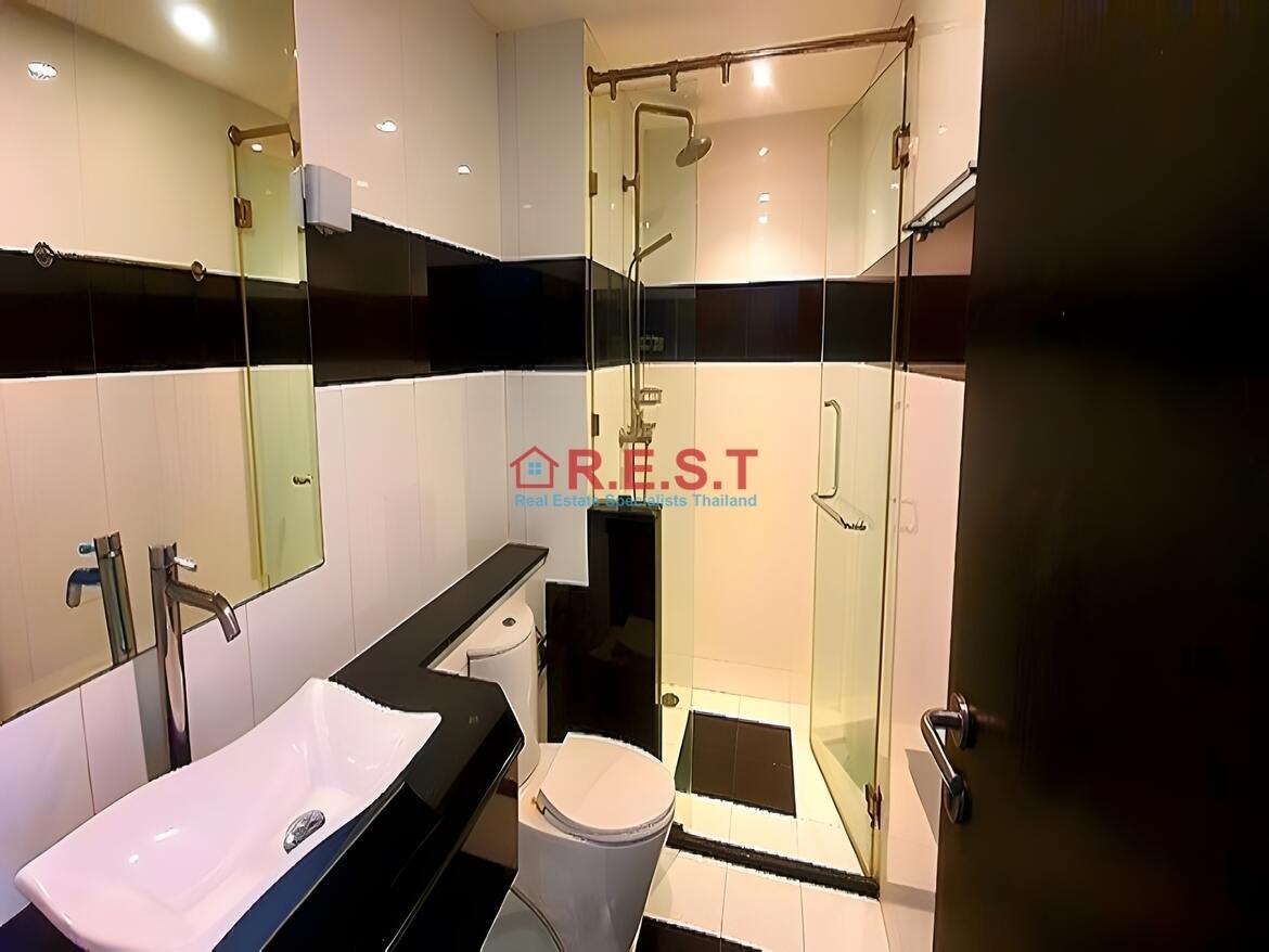 Central Pattaya 1 bathroom Condo For rent (6)