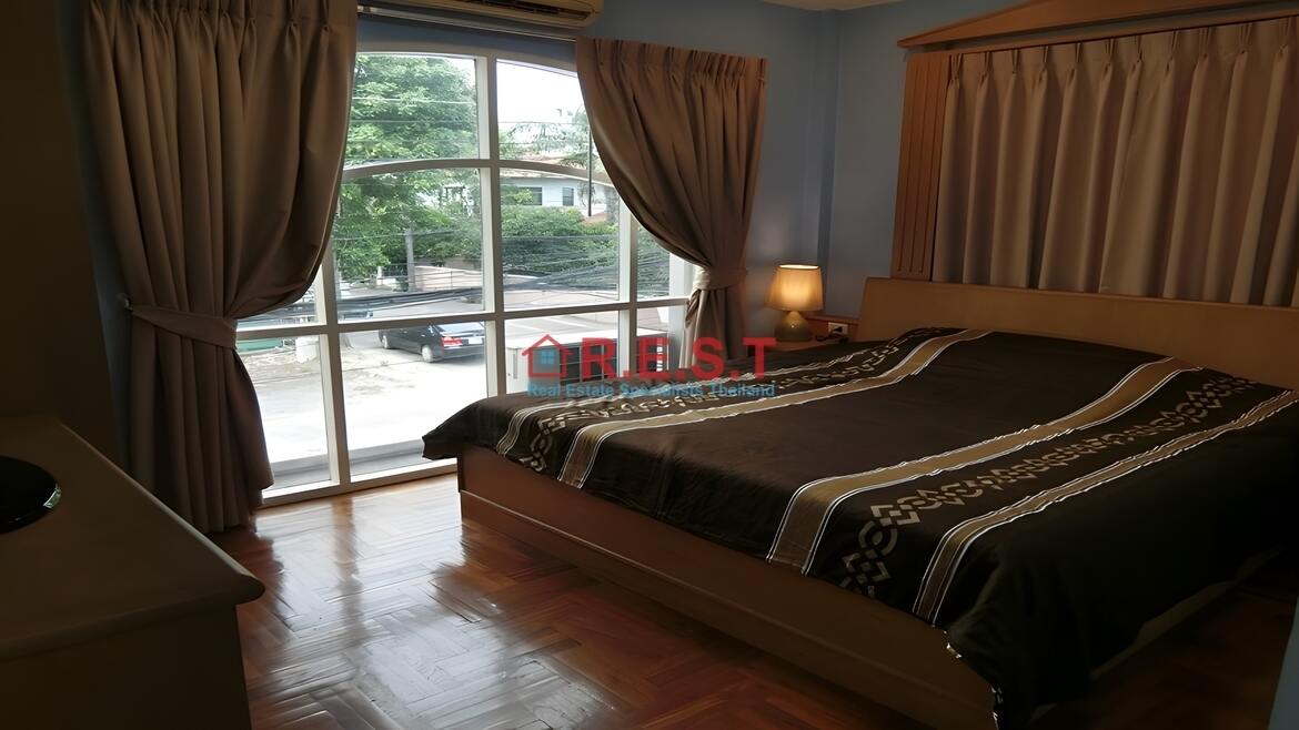 Central Pattaya 4 bedroom, 3 bathroom House For rent