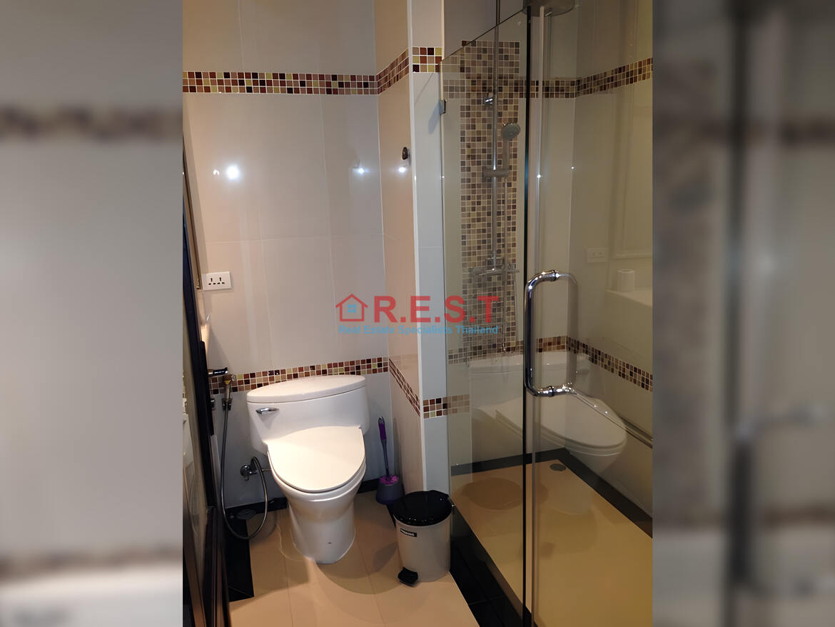 Central Pattaya 1 bathroom Condo For sale