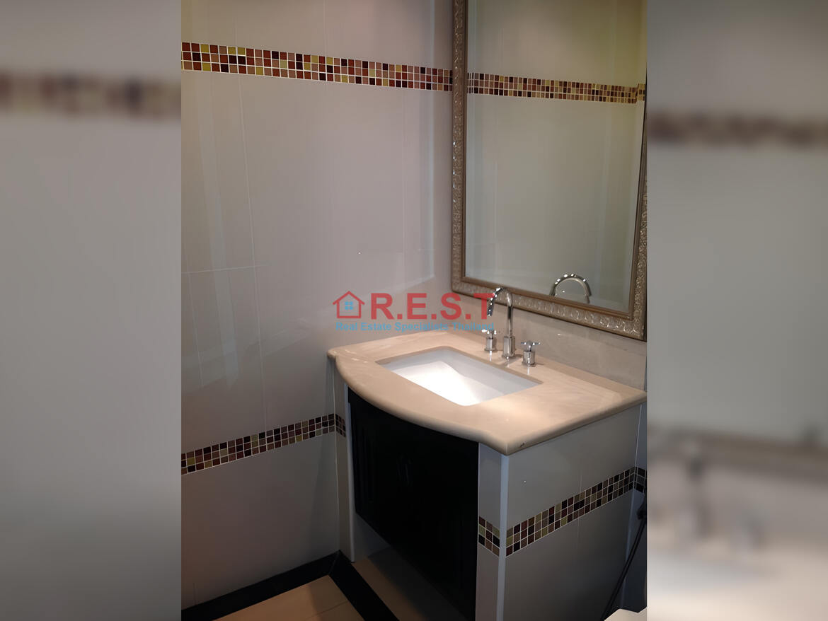 Picture of Central Pattaya 1 bathroom Condo For sale