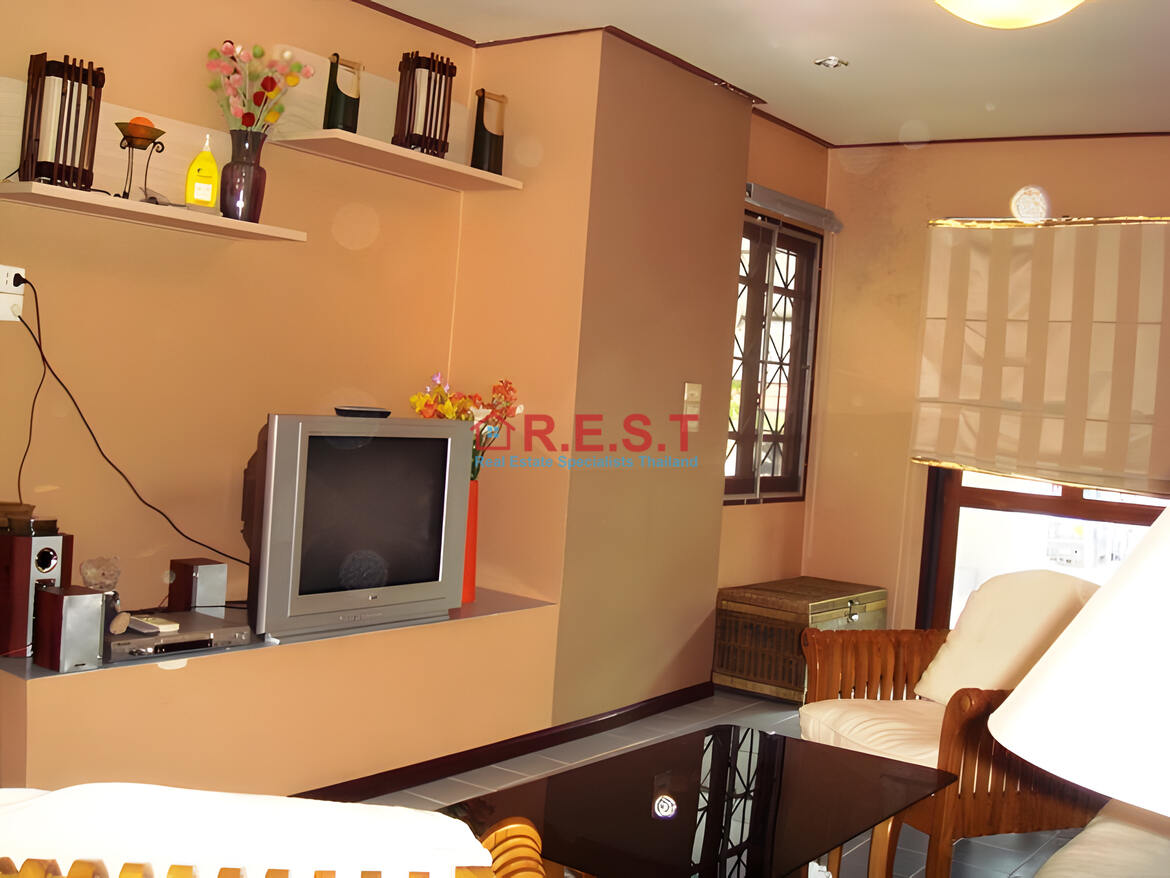 Central Pattaya 2 bedroom, 3 bathroom House For rent (3)