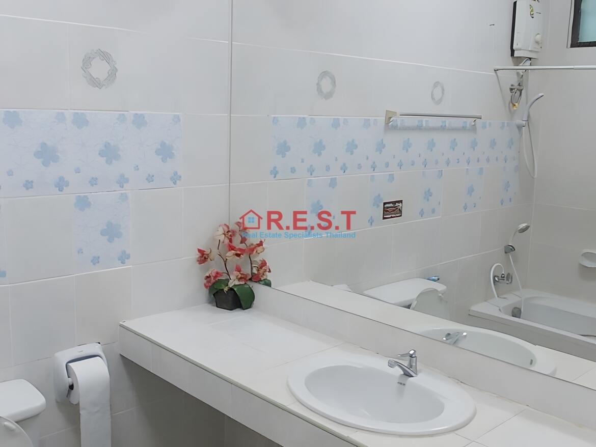 East Pattaya 2 bedroom, House For rent (3)