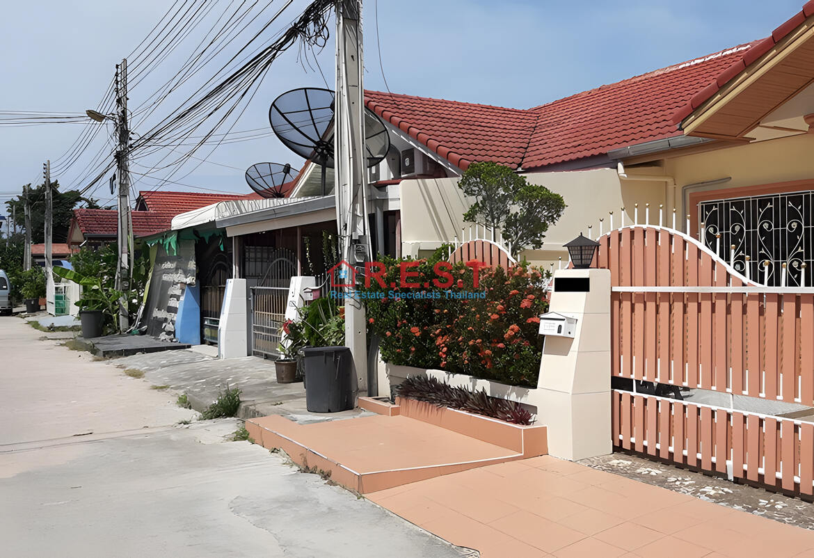 East Pattaya 2 bedroom, 1 bathroom House Sold (5)