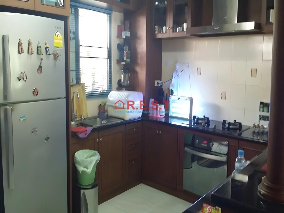 East Pattaya 3 bedroom, 3 bathroom House For sale (2)