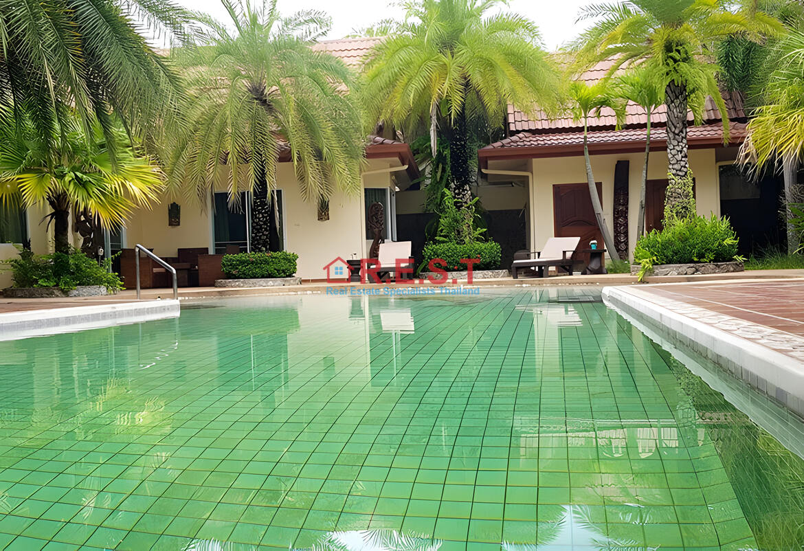Picture of Huay Yai 6 bedroom, 4 bathroom House For rent