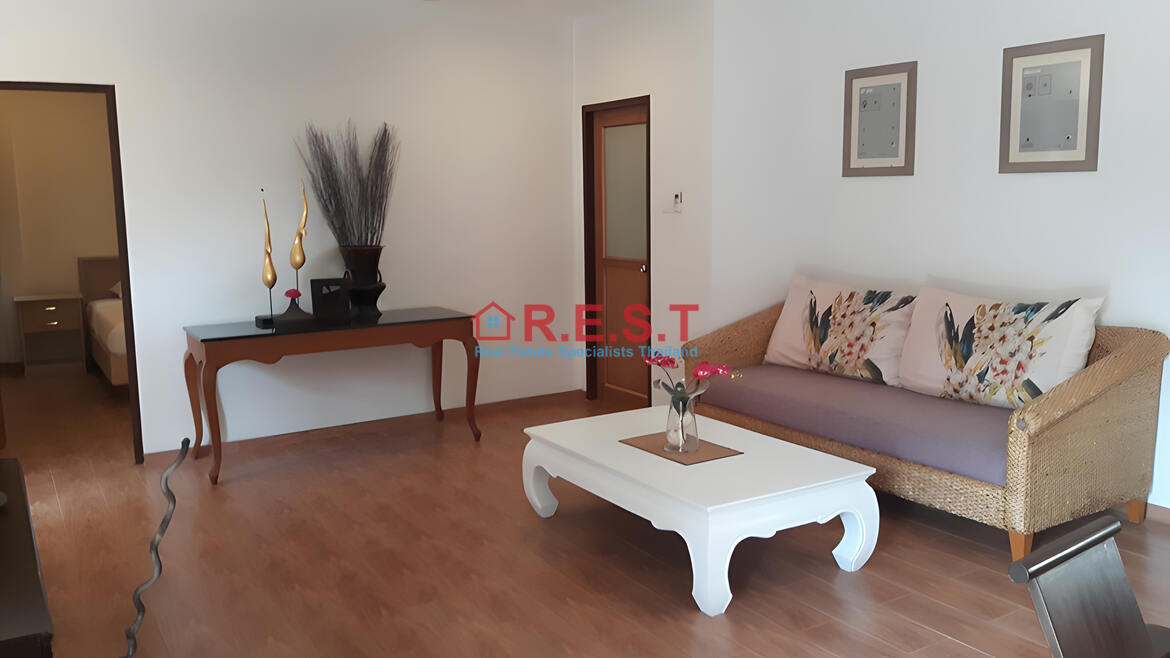 Jomtien 4 bedroom, 5 bathroom House For rent (3)