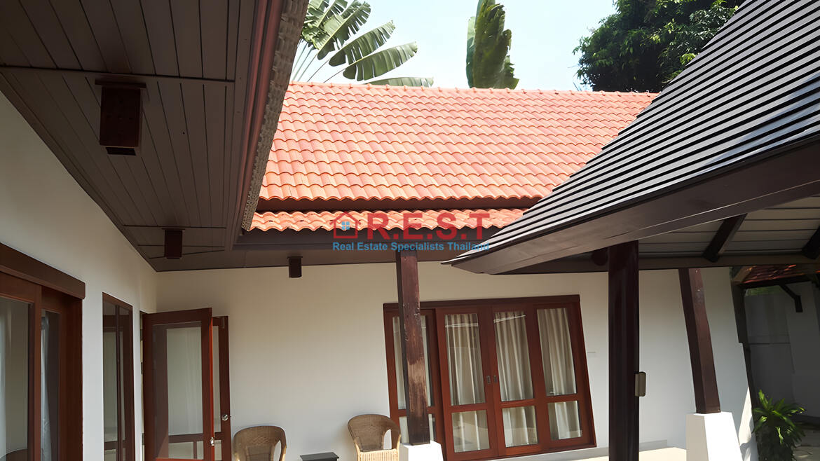 Jomtien 4 bedroom, 5 bathroom House For rent (9)