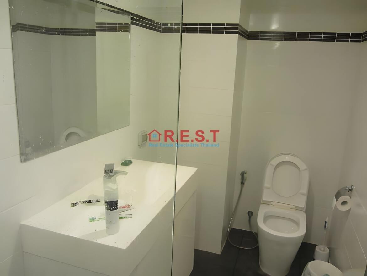 Pratamnak 1 bathroom Condo For rent (6)