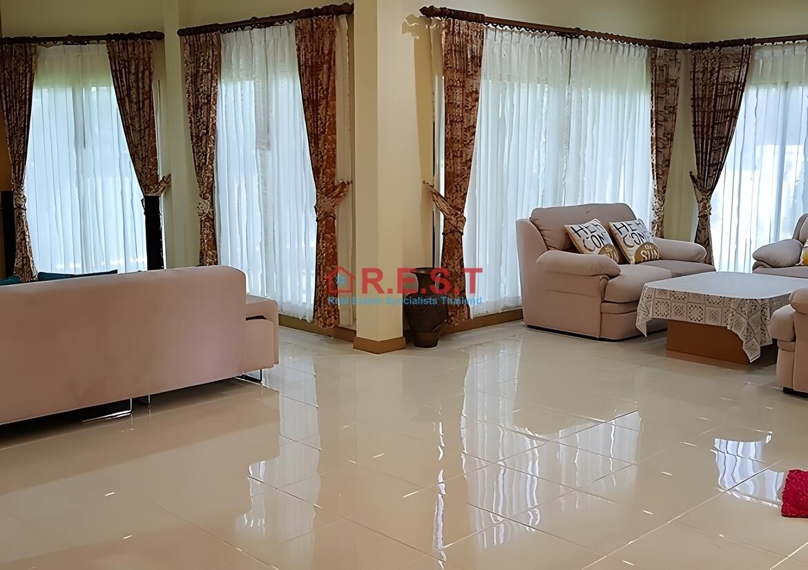 Soi Siam Conutry Club 3 bedroom, 3 bathroom House For rent