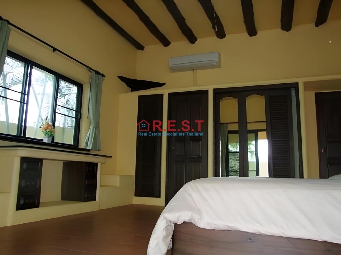 Soi Siam Conutry Club 3 bedroom, 4 bathroom House For rent (2)