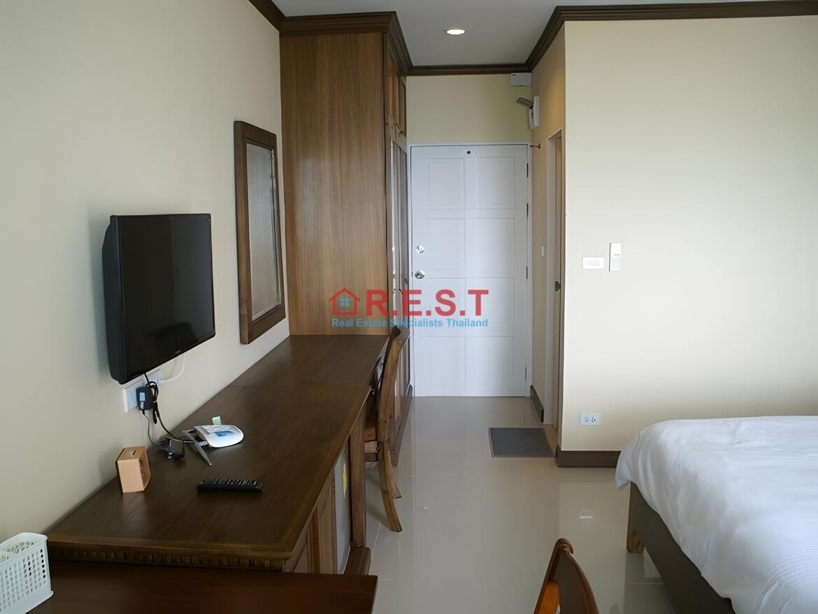 Wongamat 1 bathroom Condo For rent (4)