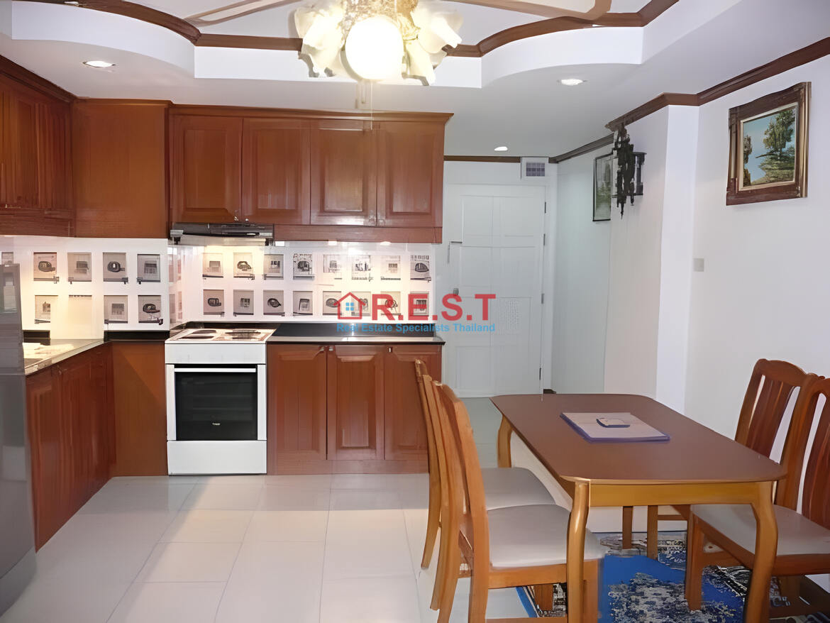 Wongamat 1 bedroom, 1 bathroom Condo For rent (2)