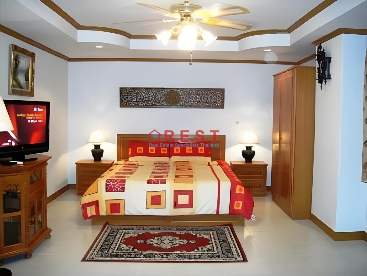Wongamat 1 bedroom, 1 bathroom Condo For rent (2)