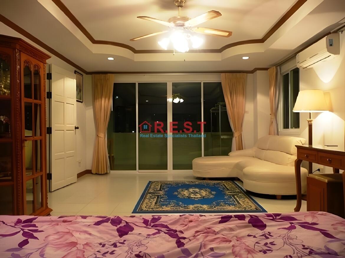 Wongamat 1 bedroom, 1 bathroom Condo For rent (4)