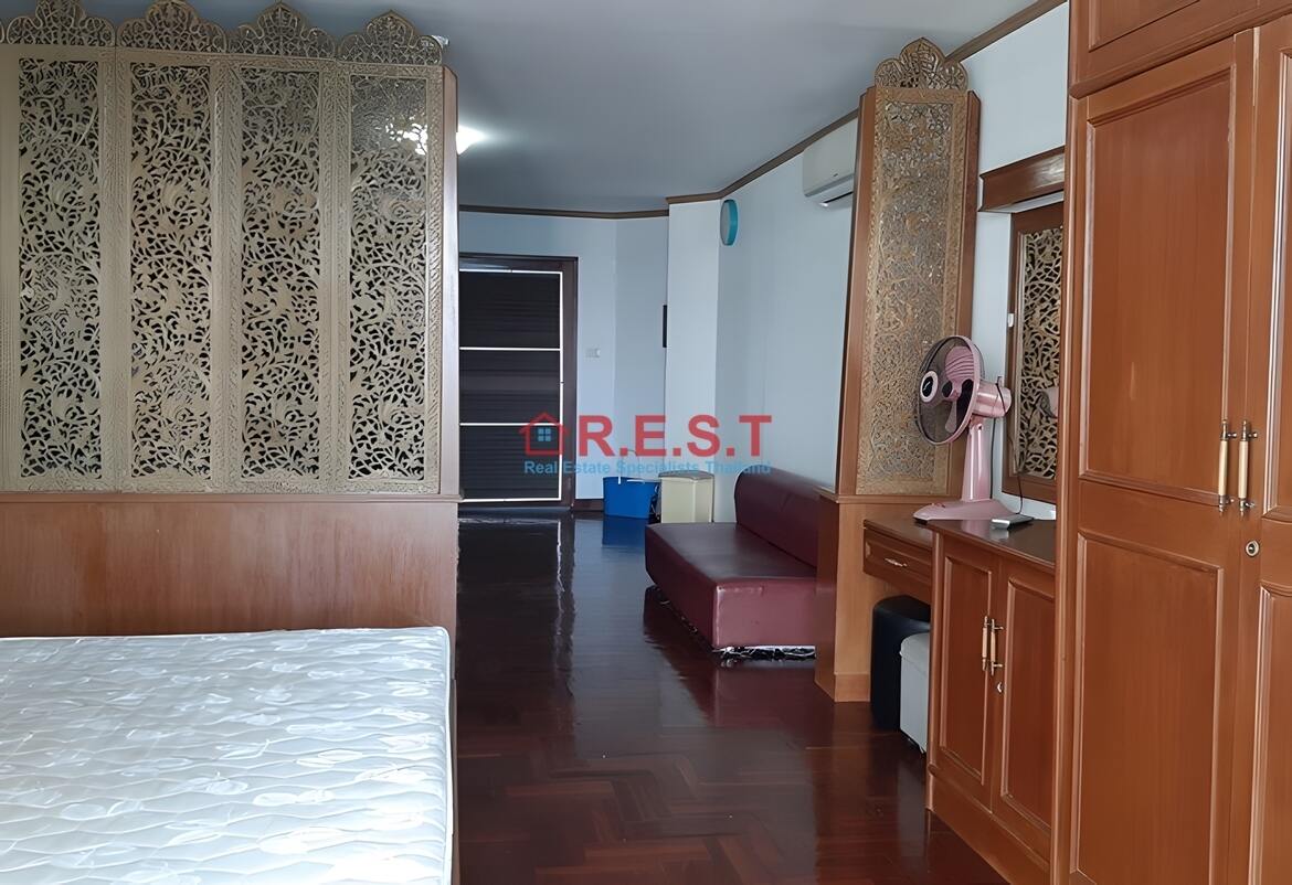 Wongamat 1 bedroom, 2 bathroom Condo For rent (4)