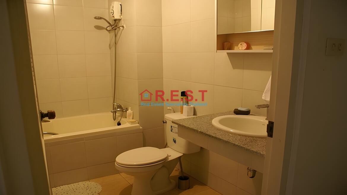 Wongamat 1 bedroom, 1 bathroom Condo For sale (6)