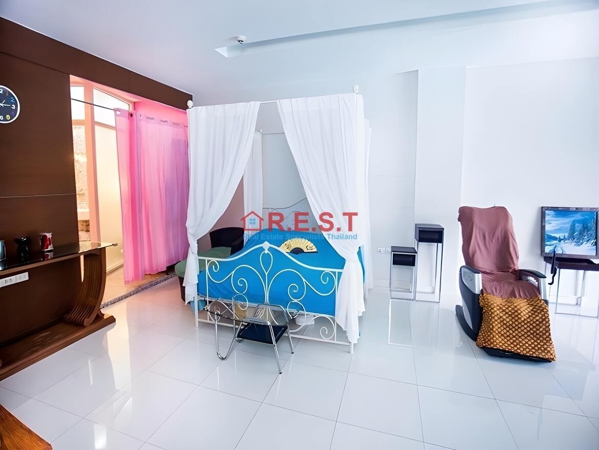 Picture of Wongamat 1 bathroom Condo For sale